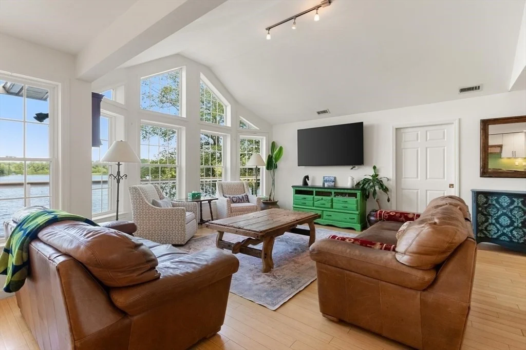 Photo of 214 Echo Cove Road