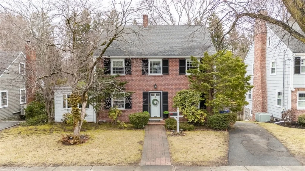 Photo of 484 Brook Rd
