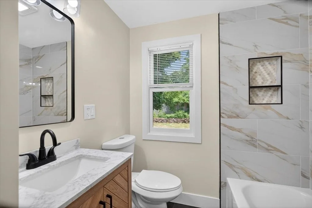 Photo of 163 Powell Avenue