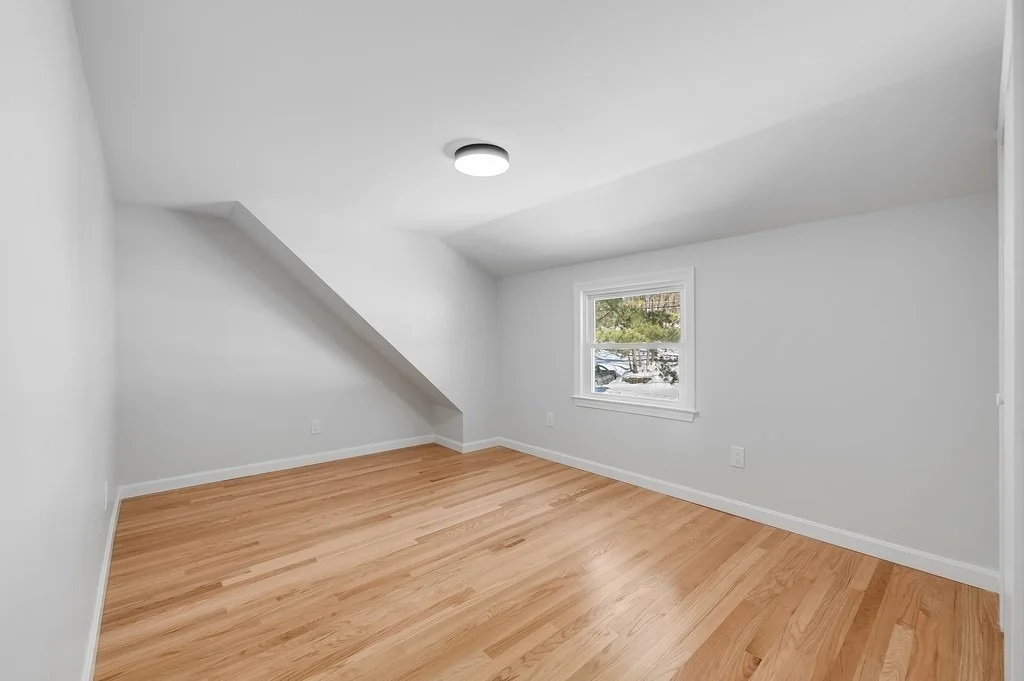 Photo of 150 Grove St