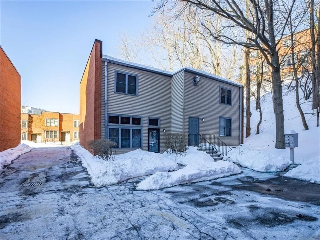 Photo of Unit B at 7 Eugene Circle