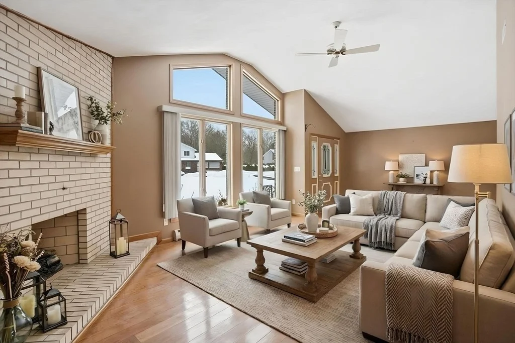 Photo of 80 Elizabeth Dr
