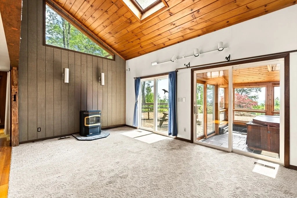 Photo of 90 Pine Ridge Rd