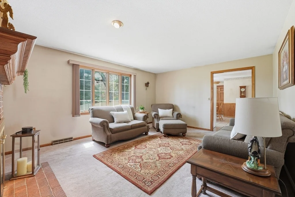 Photo of 9 Jennifer Dr
