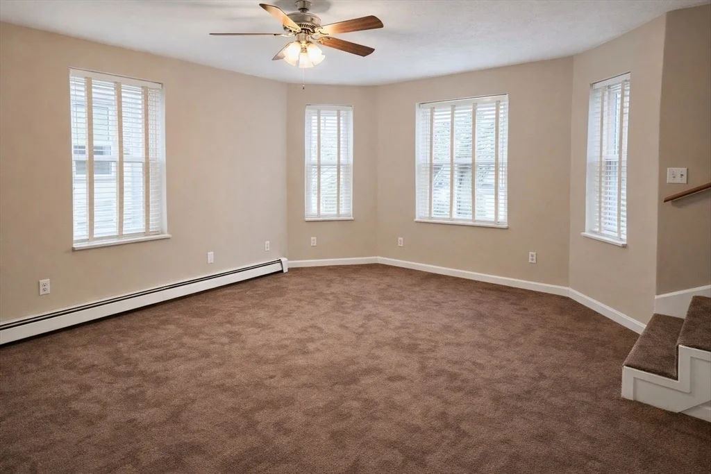 Photo of Unit 3 at 528 Cherry St.