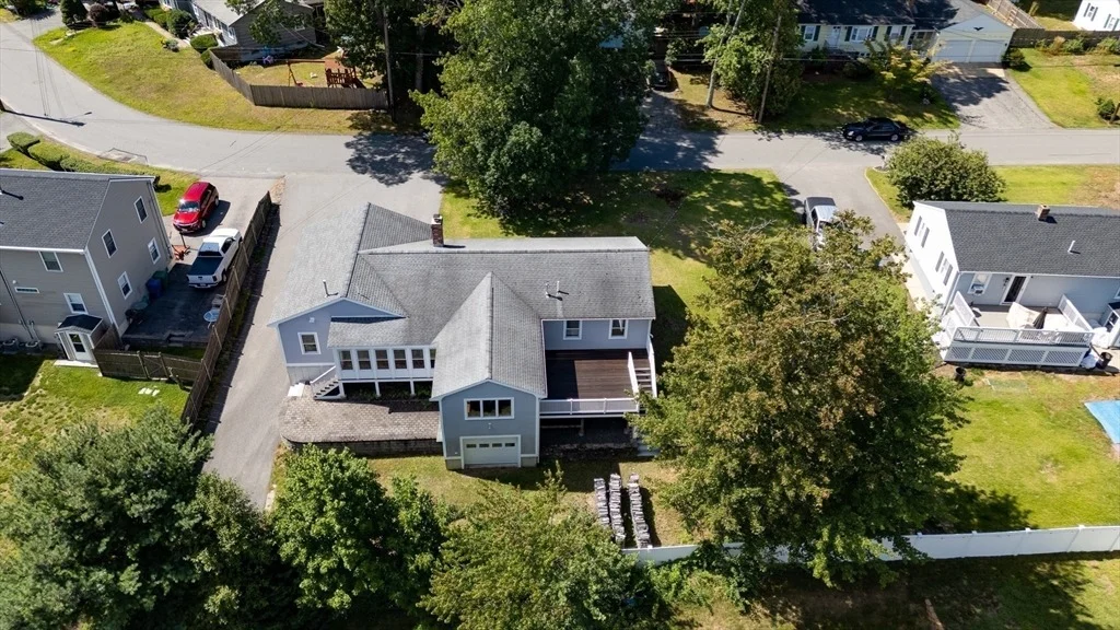 Photo of 32 Lantern Ln