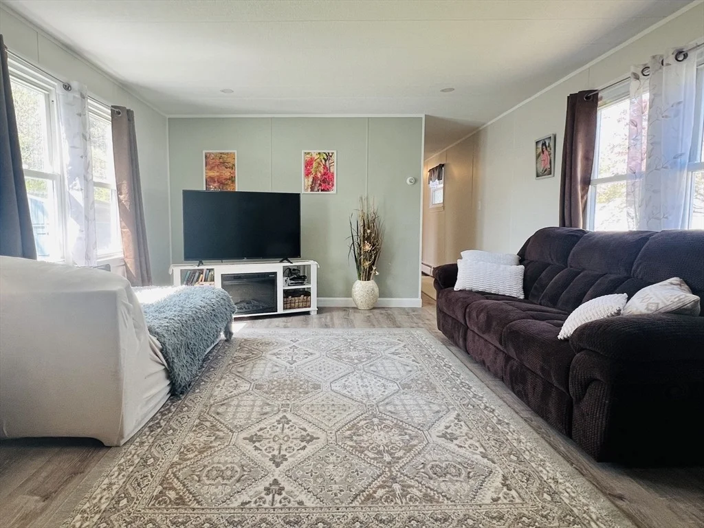 Photo of 21 Sharon Cir.