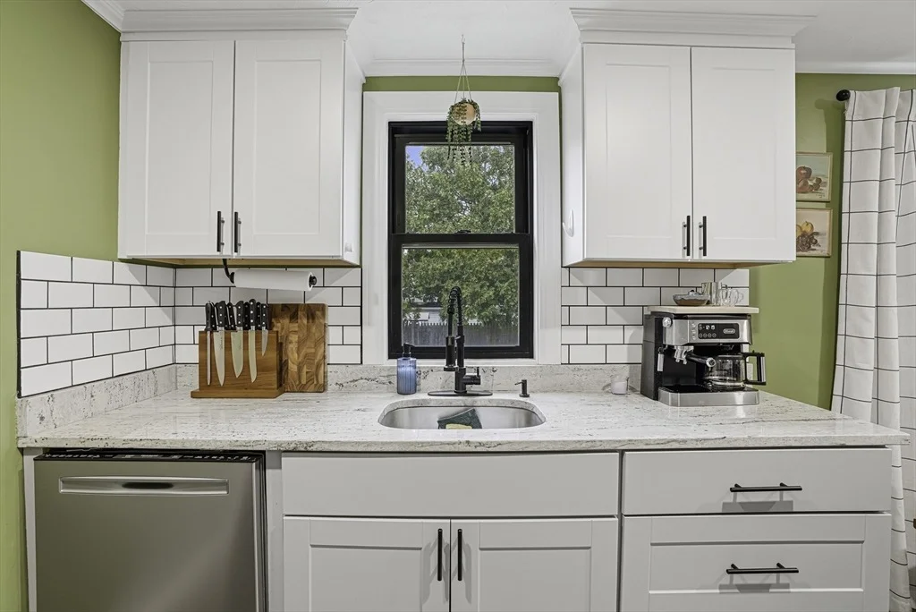 Photo of 18 Brookfield Ter