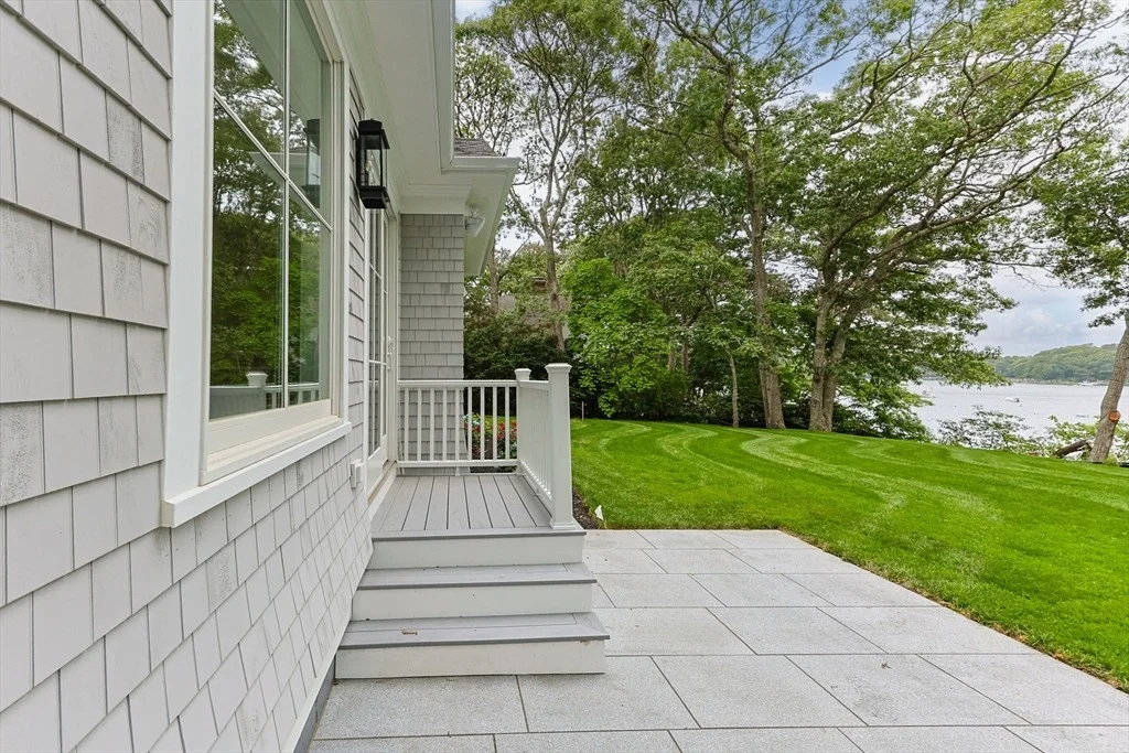 Photo of 640 Poponessett Rd