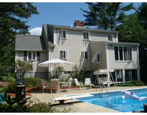 Photo of 16 Surrey Lane