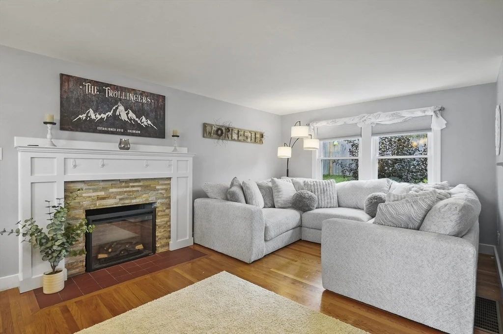 Photo of 334 Bridle Path