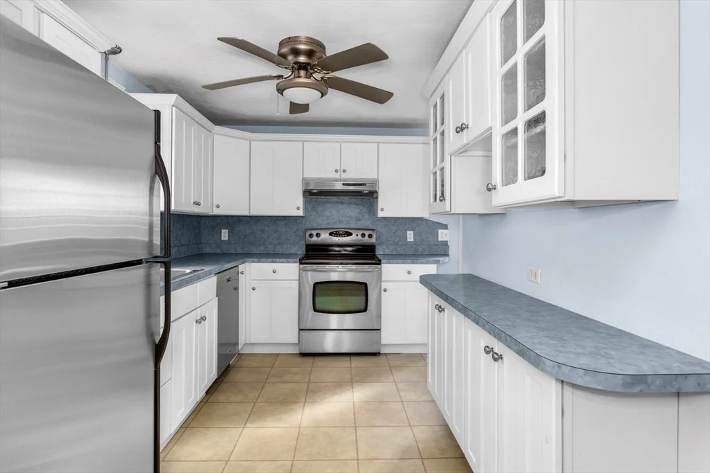 Photo of 955 Summer Street