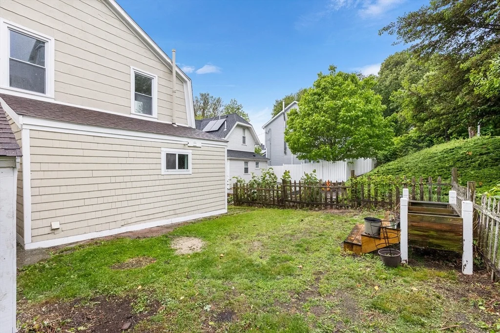 Photo of 136 Locust Way