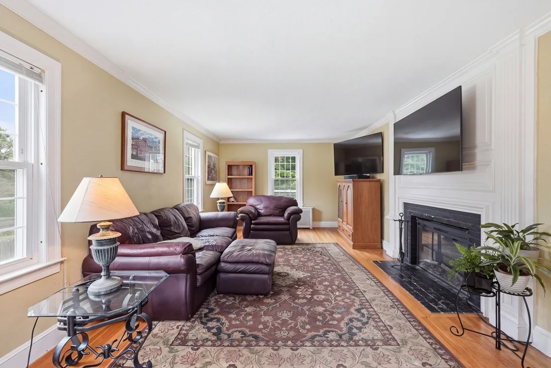 Photo of 153 Lawrence St