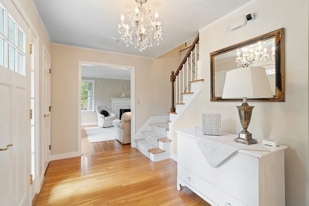 Photo of 2 Knollwood Drive