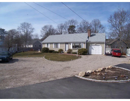 Photo of 30 Wellesley Cir