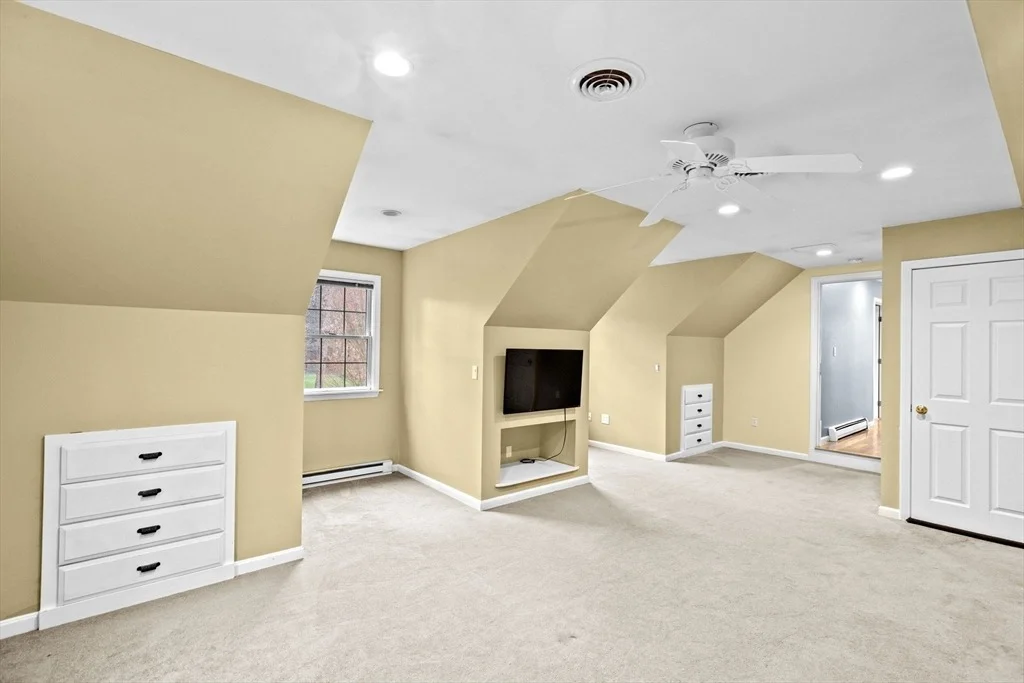 Photo of 2 Plumfield Ln.