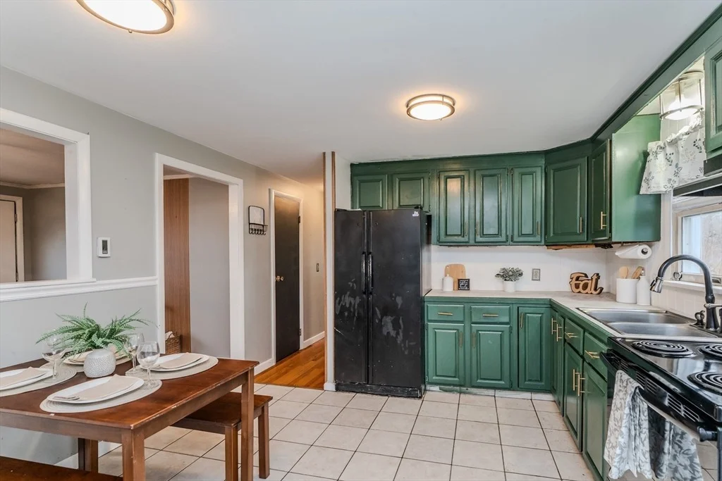 Photo of 28 Birch Glen Rd