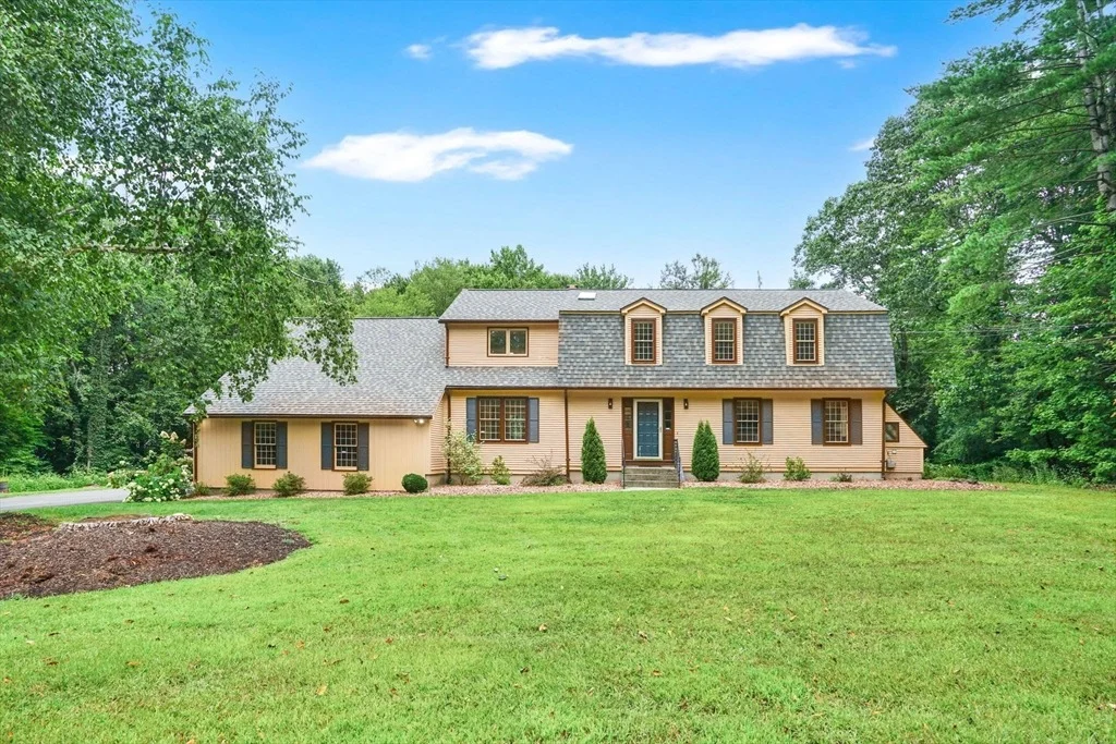 Photo of 4 Highmoor Dr