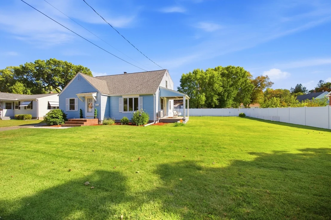 Photo of 27 Palmer Ave