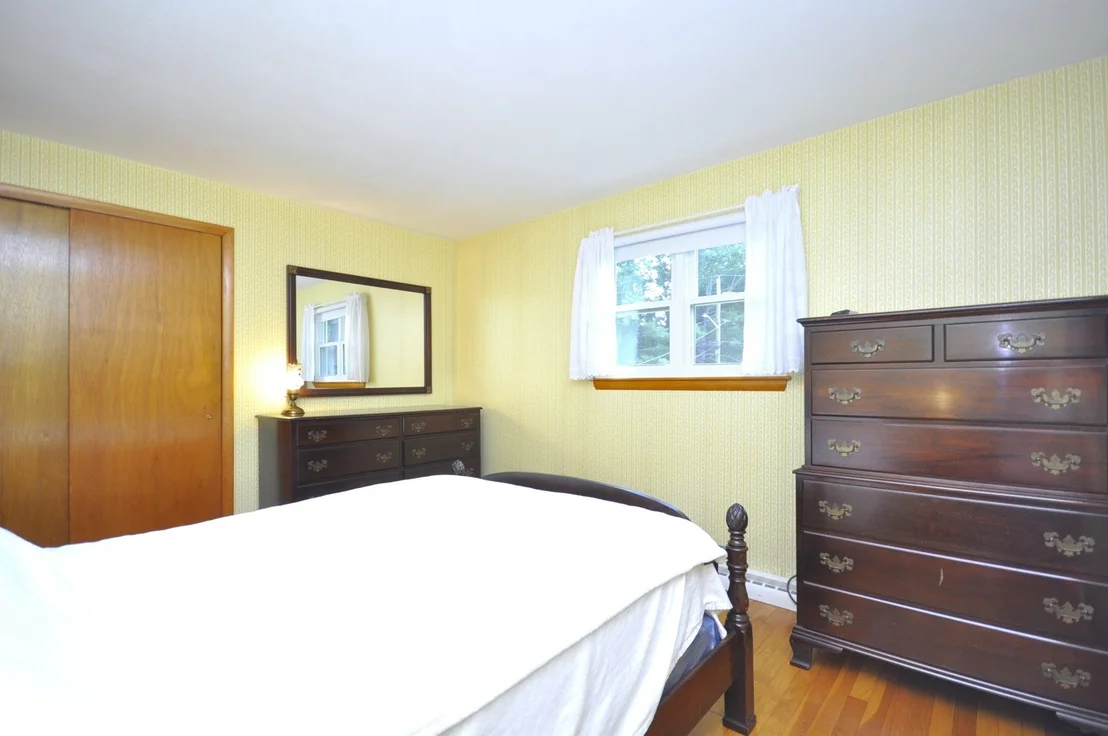 Photo of 122 Sunset Dr