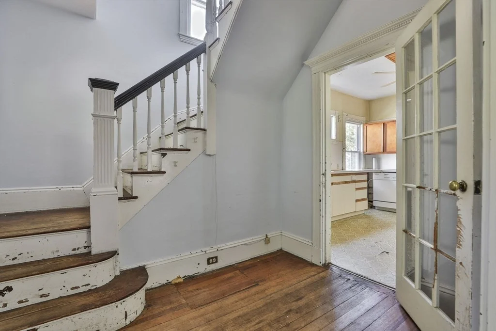 Photo of 82 Dyer Ave