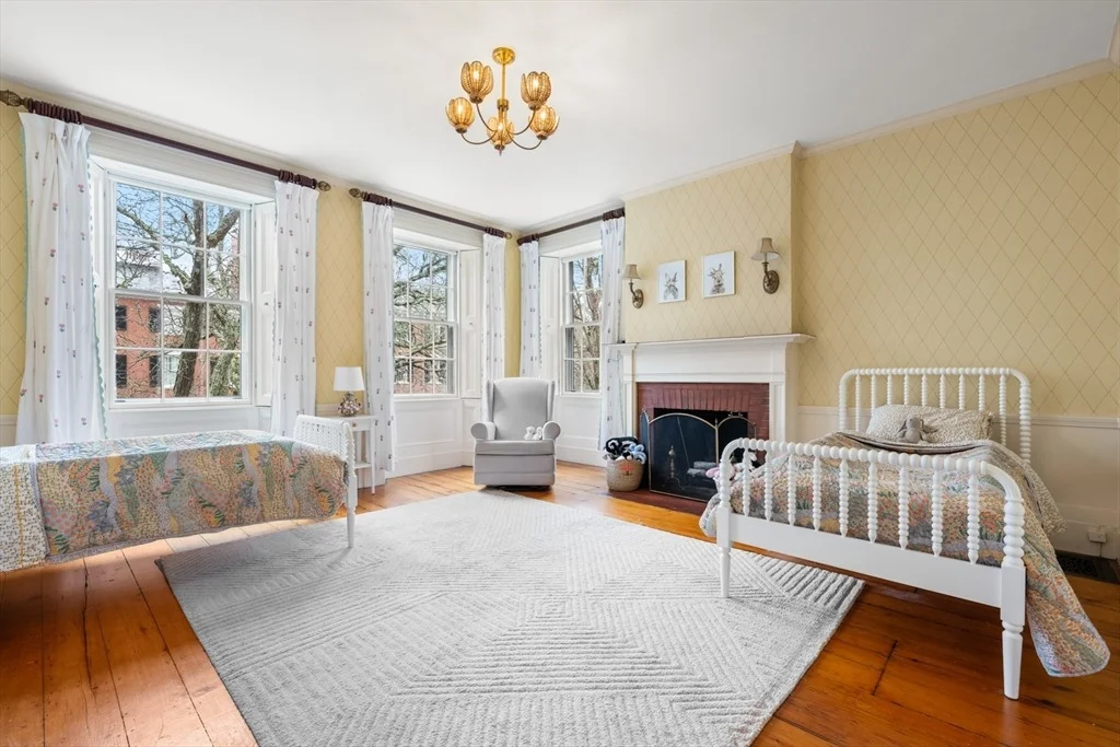 Photo of 40 Chestnut St