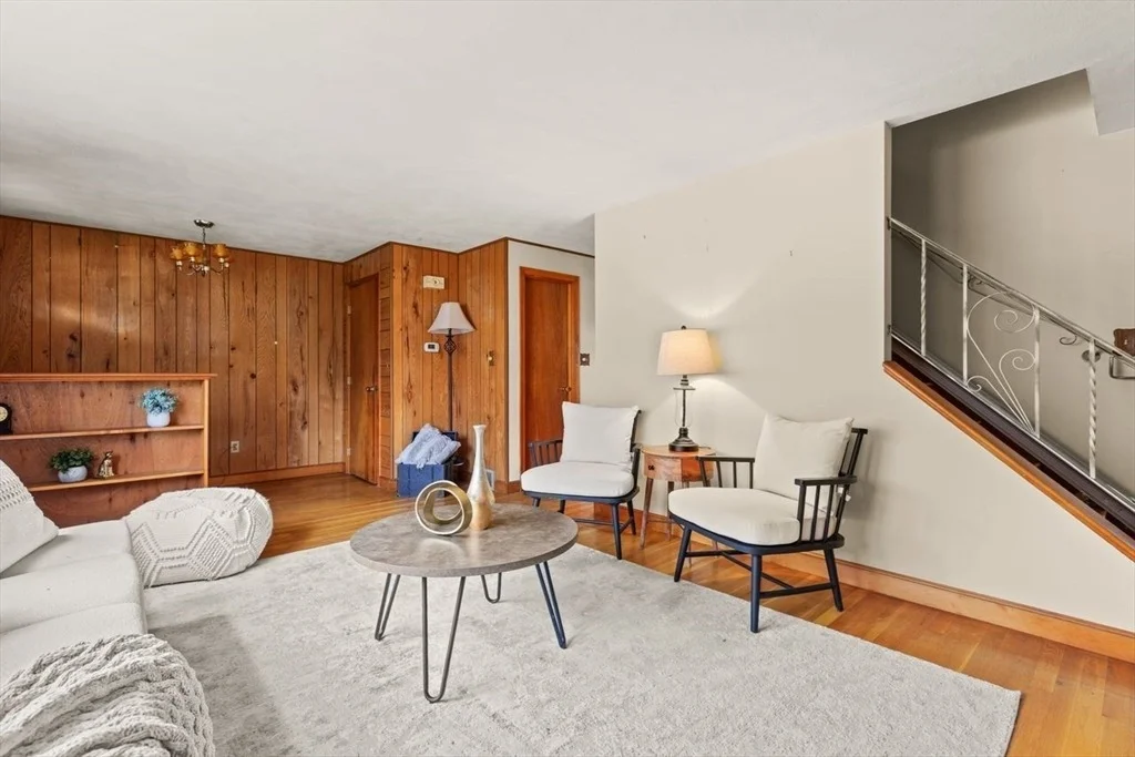 Photo of 7 Debra Ln