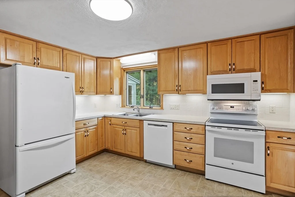 Photo of 15 Reeves Rd
