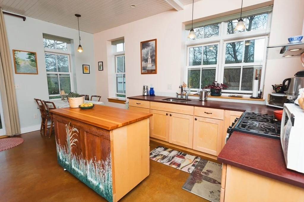 Photo of 6 Dunnell Dr