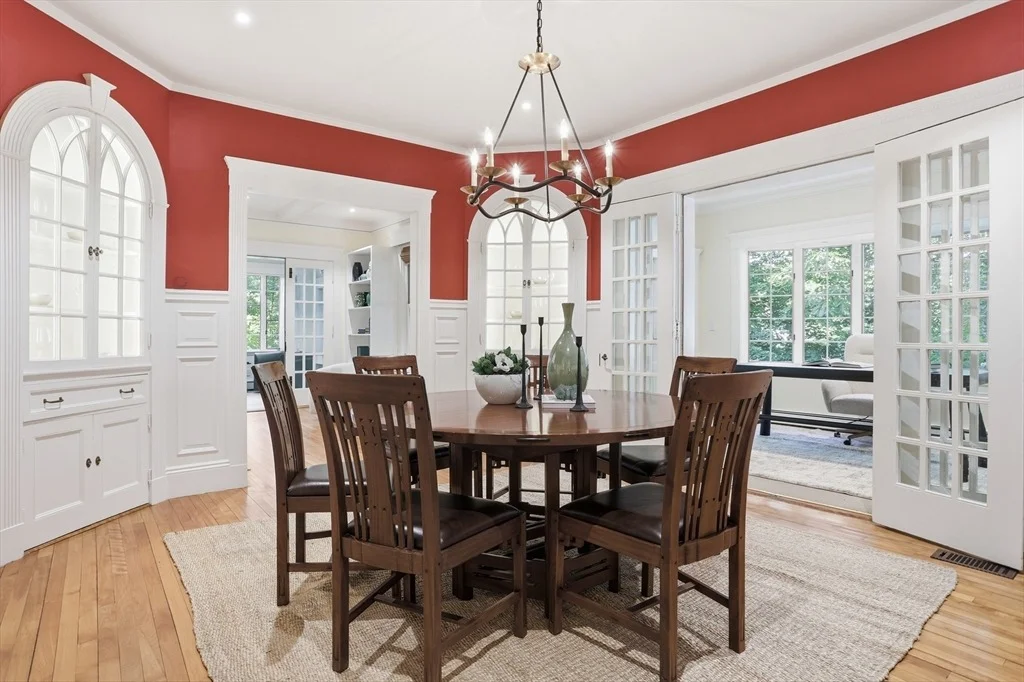 Photo of 6 Oakmount Circle