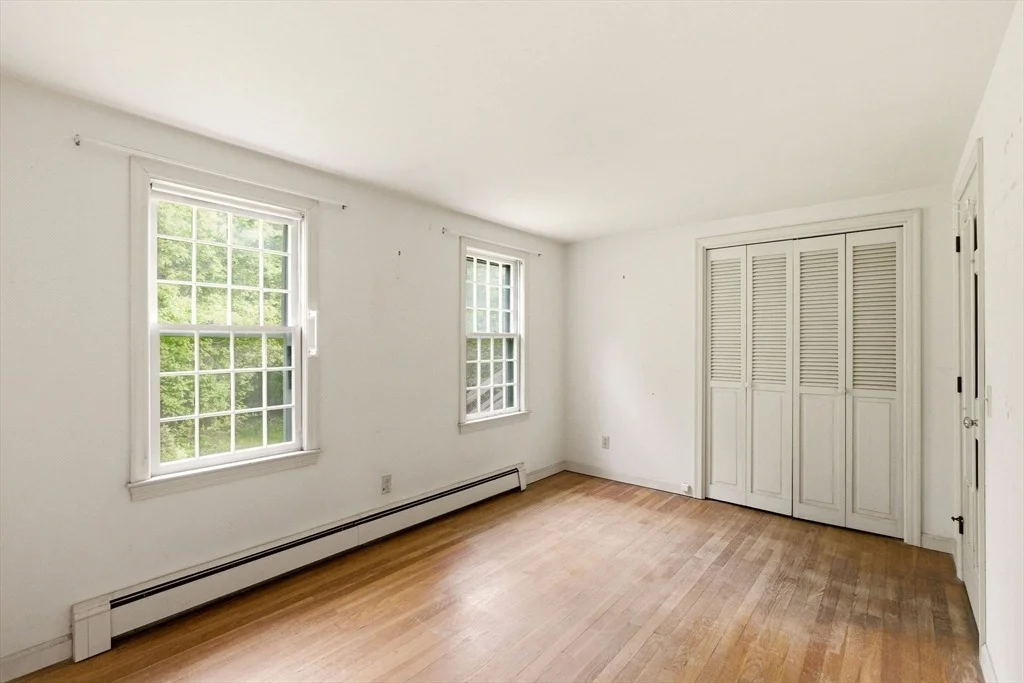 Photo of 93 Robbins Circle