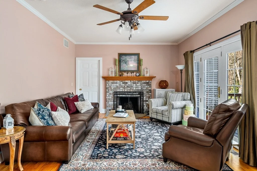 Photo of 12 Golden Cir