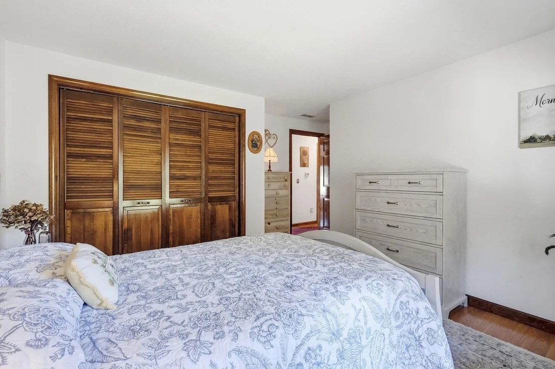 Photo of 105 Higher Brook Dr