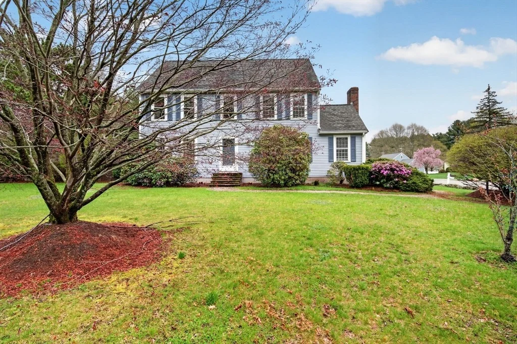 Photo of 10 Olympic Ln