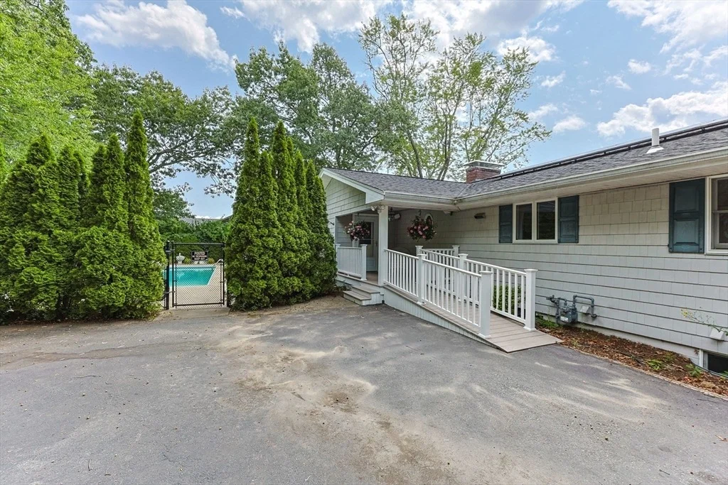 Photo of 2 Franconia Ave