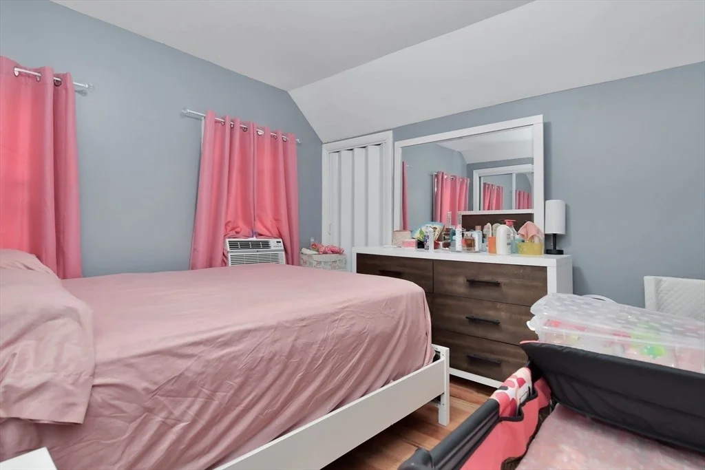 Photo of 87 Abbott St