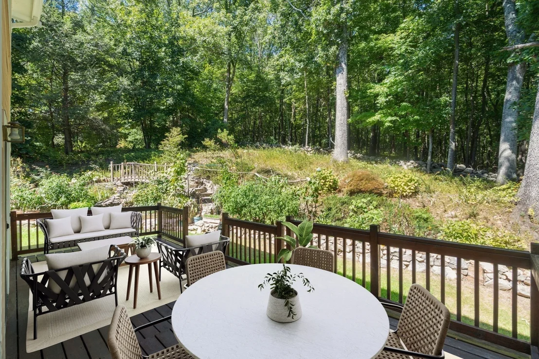 Photo of 160 Stearns Rd