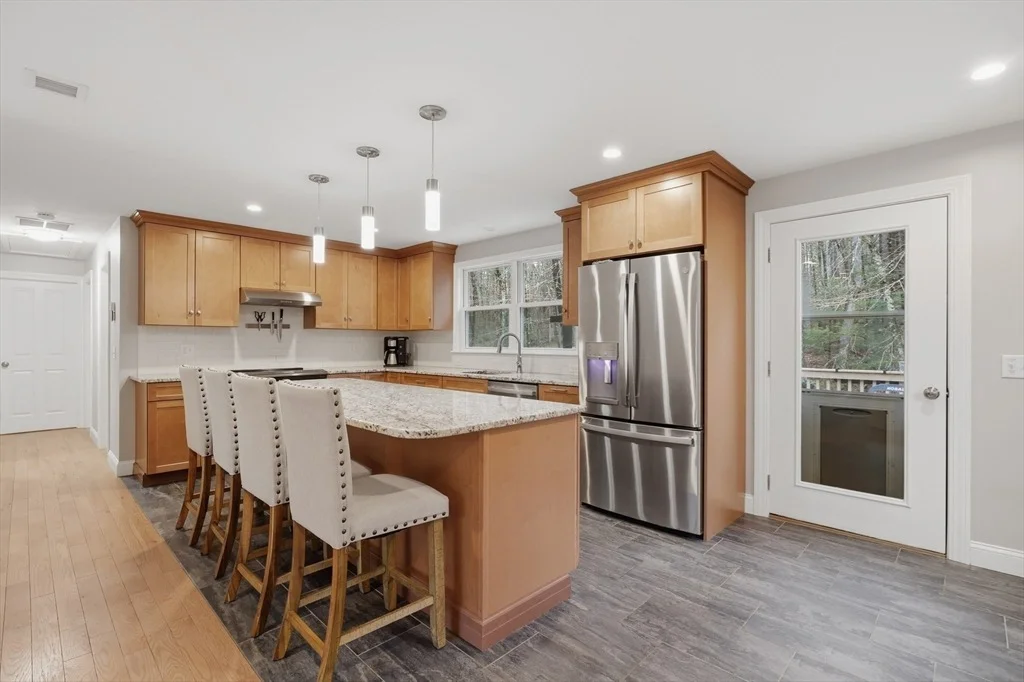 Photo of 8 Stoneybrook Drive
