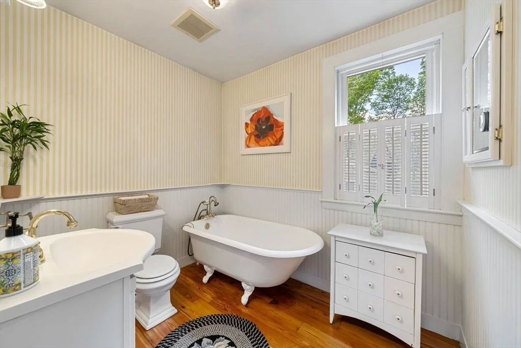 Photo of 94 William St