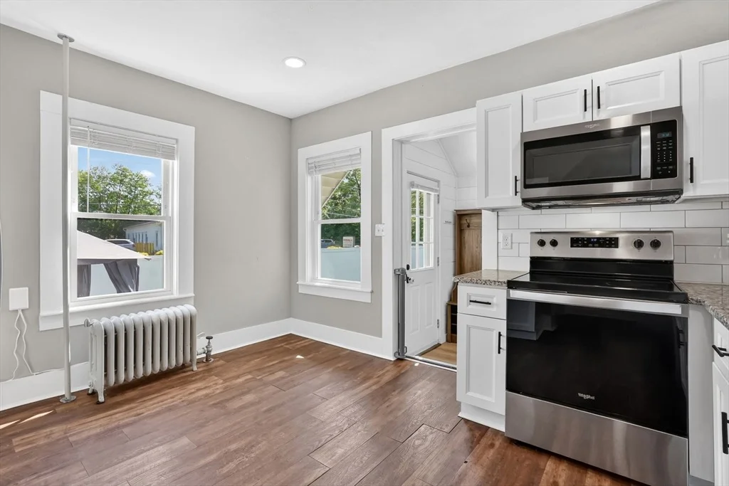 Photo of 7 Maple St