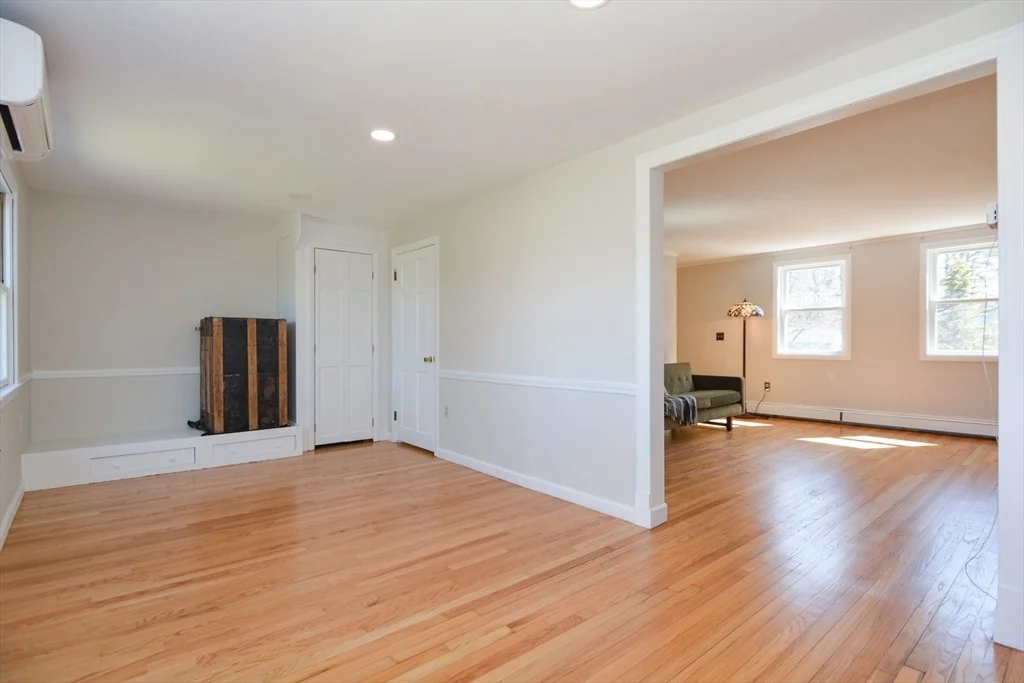 Photo of 41 Flint Rd