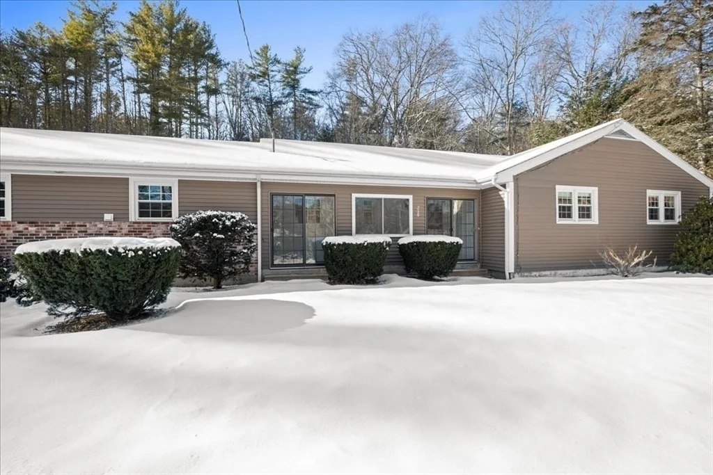 Photo of 256 Worcester Rd