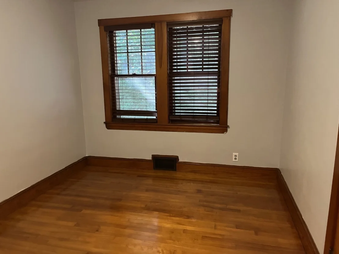 Photo of 390 Worcester Rd