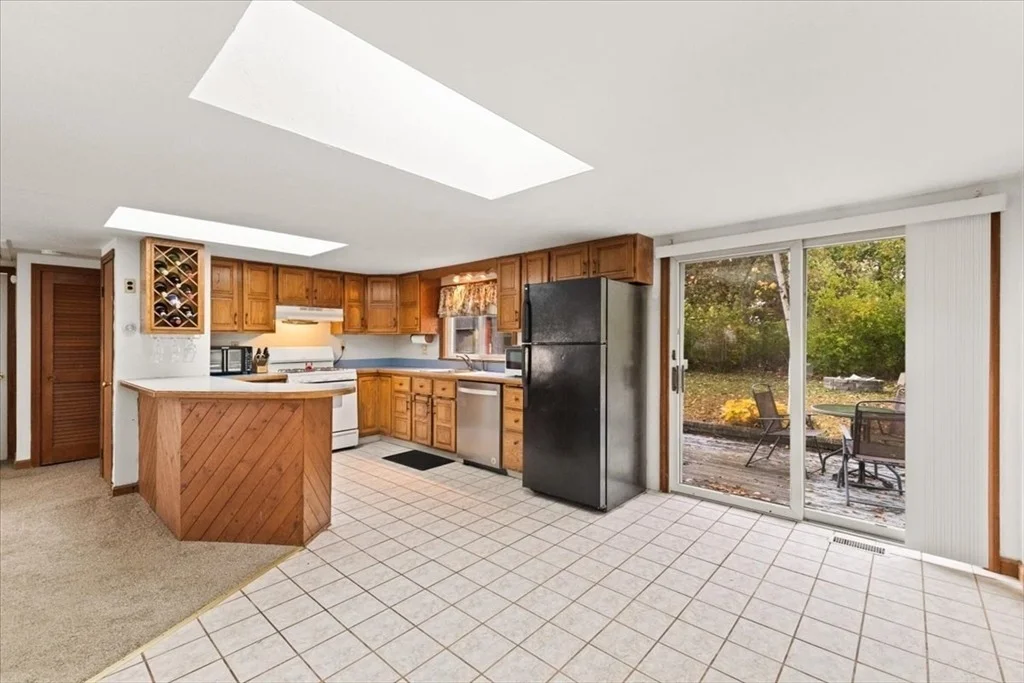 Photo of 40 Sunset Blvd