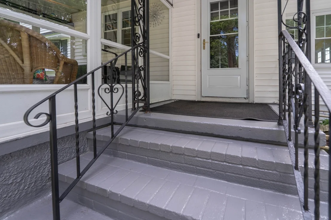 Photo of 55 Akin St