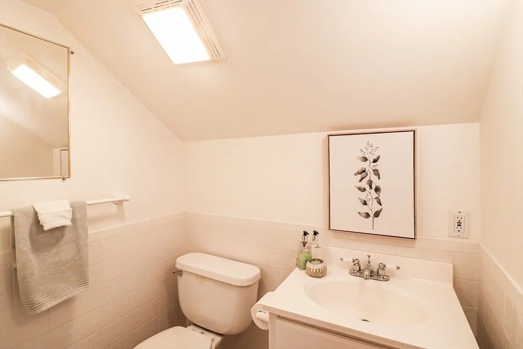 Photo of 787 Ridge Road