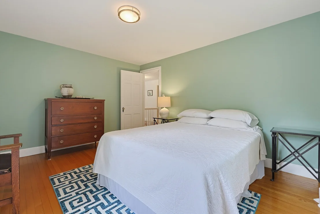 Photo of 28 Drury Ln
