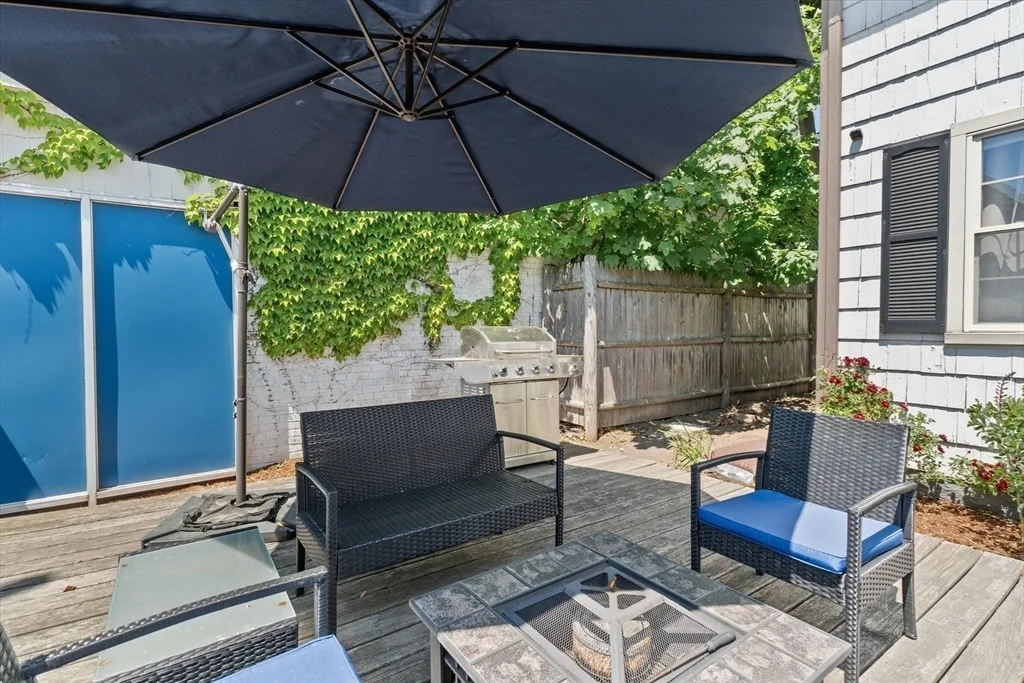 Photo of 79 Lewis St