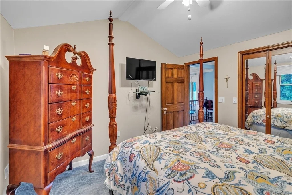 Photo of 376 Parkside Dr